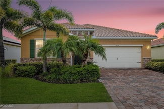2899 Sunset Pointe Cir, Cape Coral, FL 33914