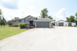 9490 Egypt Rd, Rensselaer, IN 47978