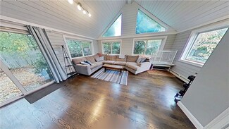 44 Irma Ave, Warwick, RI 02889