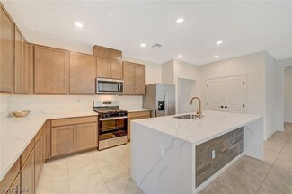 10204 Chockstone St, Las Vegas, NV 89143
