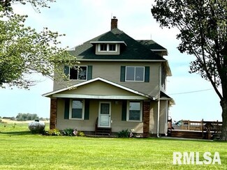 10450 265th St, Dixon, IA 52745