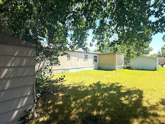 1013 Adams Ave, Minot, ND 58701