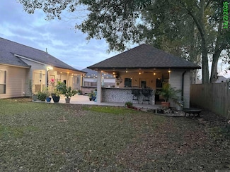 9106 Boone Dr, Baton Rouge, LA 70810