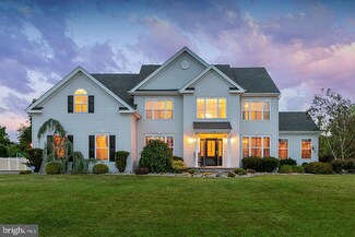 408 Long Meadow Dr, Mullica Hill, NJ 08062