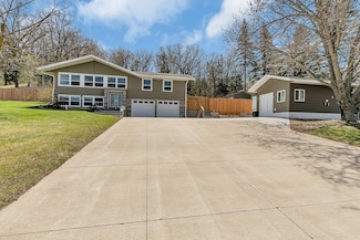 14627 Greenwood Cir, Cold Spring, MN 56320