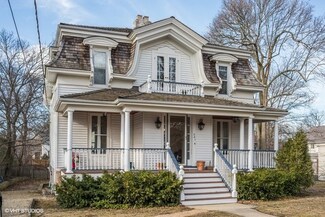 341 Lincoln Ave, Glencoe, IL 60022