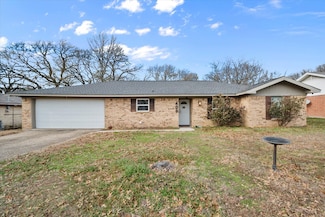 408 Fairmont Ave, Corsicana, TX 75110