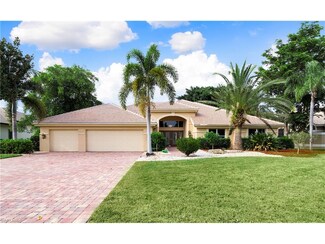 12651 Water Oak Dr, Estero, FL 33928