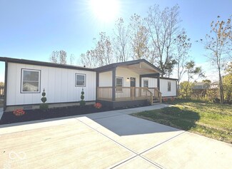 1078 Lake Dr, Shirley, IN 47384