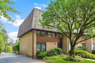 25 the Hamlet, Pelham, NY 10803