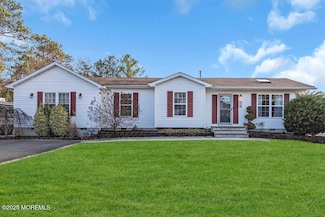 371 Veterans Blvd, Bayville, NJ 08721