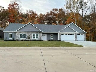 811 Shady Creek Dr, La Fayette, IN 47905