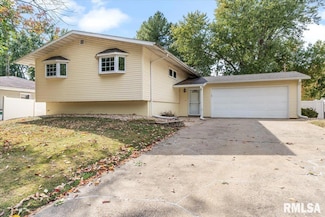 9 Ranger Dr, Springfield, IL 62702