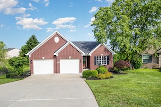 2046 Glenview Dr, Hebron, KY 41048