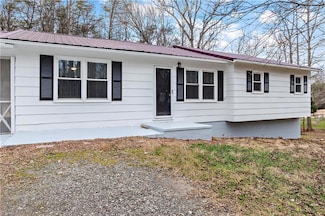 133 Salem Dr, Mount Airy, NC 27030