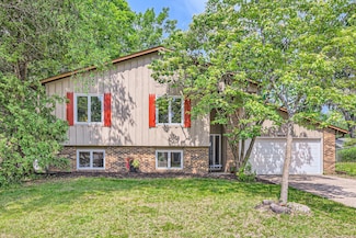 126 Maryknoll Dr, Stillwater, MN 55082