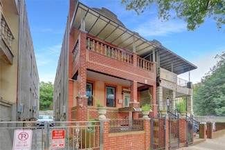 31 Tapscott St, Brooklyn, NY 11212