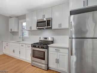 548 Morris St Unit 2, Orange, NJ 07050