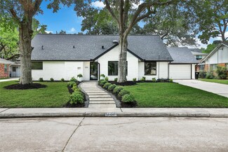 12327 Pinerock Ln, Houston, TX 77024