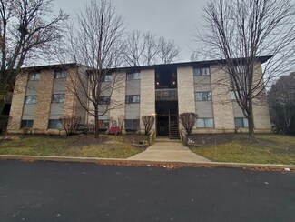 2350 South St Unit E, Elgin, IL 60123
