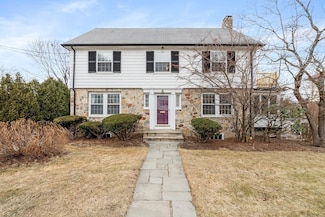 360 School St, Belmont, MA 02478