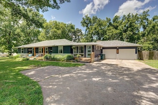 204 E Highway Dd, Miller, MO 65707