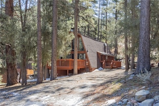 2104 Pinewood Ct, Pine Mountain Club, CA 93225