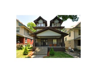 2923 Charlotte St, Kansas City, MO 64109
