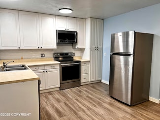 3337 Creekside Dr Unit B, Anchorage, AK 99504