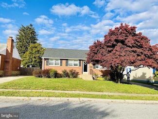 2531 Woodview Dr, Wilmington, DE 19808