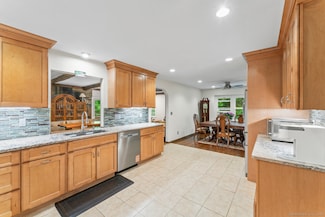 49 Birch Hill Rd, Newtown, CT 06470