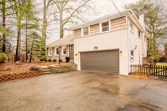 1350 Plazaview Ct, Cincinnati, OH 45255