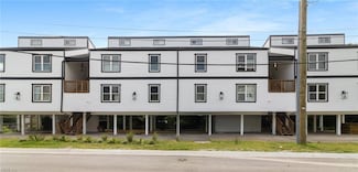 9600 2nd Bay St Unit 204, Norfolk, VA 23518
