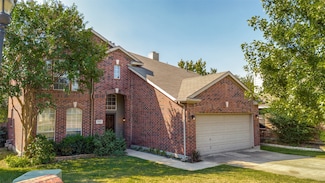 404 E Whitener Rd, Euless, TX 76040