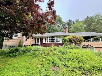 24 Warwick Rd, New Fairfield, CT 06812
