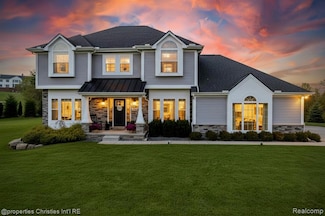 1840 Teakwood Dr, White Lake, MI 48383