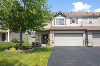 746 31st St W, Hastings, MN 55033