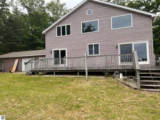 4593 Amick St, Brethren, MI 49619