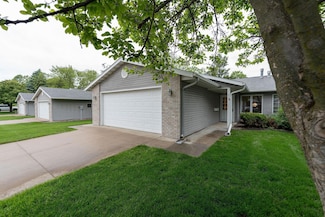 2842 19th Ave NW, Rochester, MN 55901