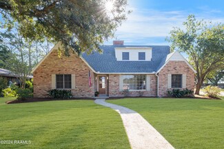 800 Vicnaire St, New Iberia, LA 70563