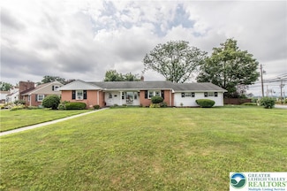 4196 Windsor Dr, Allentown, PA 18104