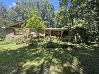 225 Forest Lake Rd, Lawrenceville, GA 30046