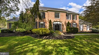 5 Norfolk Dr, Princeton Junction, NJ 08550