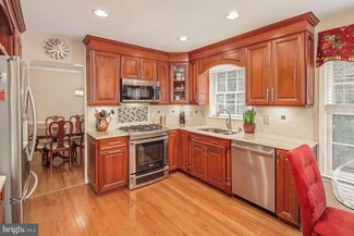 7604 Gralnick Place, Springfield, VA 22153
