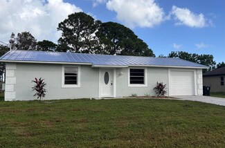 381 NW Curtis St, Port Saint Lucie, FL 34983