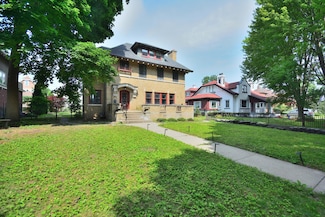 2019 N Hi Mount Blvd, Milwaukee, WI 53208