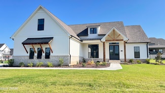 140 Providence Dr, Medina, TN 38355
