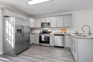 1638 3rd St, Waynesboro, VA 22980