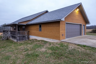 5773 County Road 1370, Pomona, MO 65789