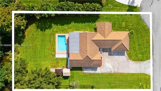 2940 SW 155th Ln, Davie, FL 33331